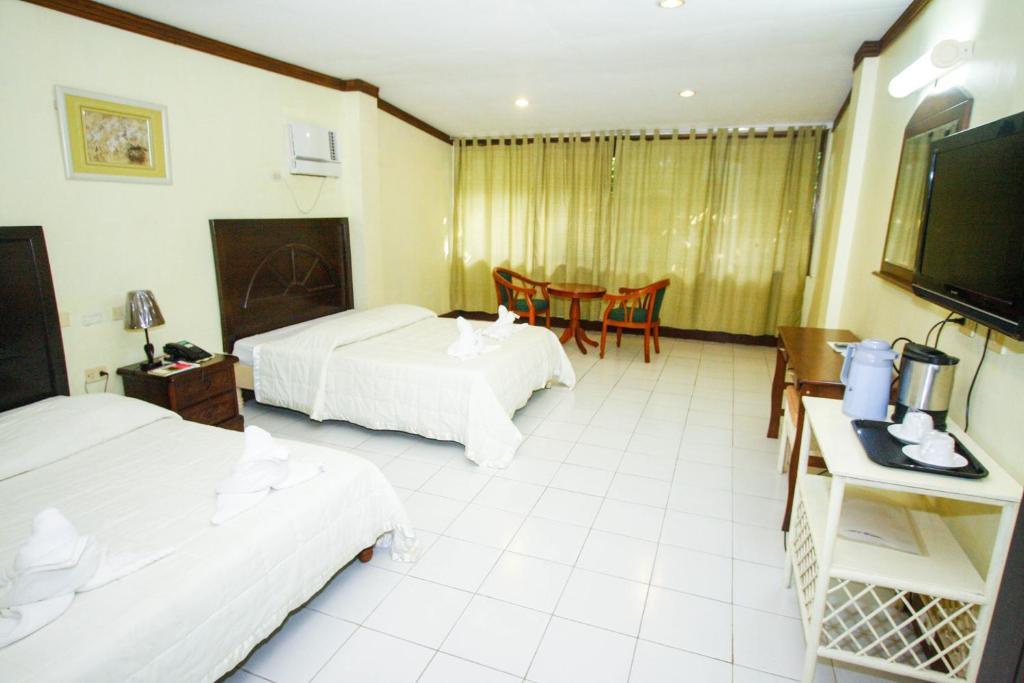 Bohol La Roca Hotel Totolan Szoba fotó